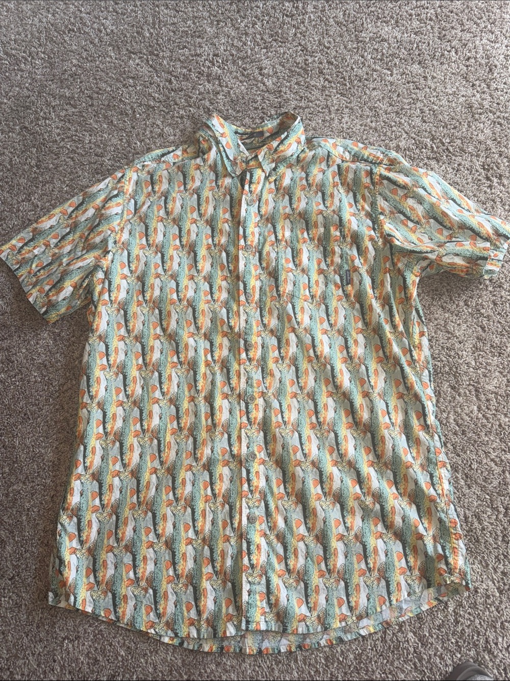 Eddie Bauer Short-Sleeve Button-Up Shirt with fish print size Large Tall